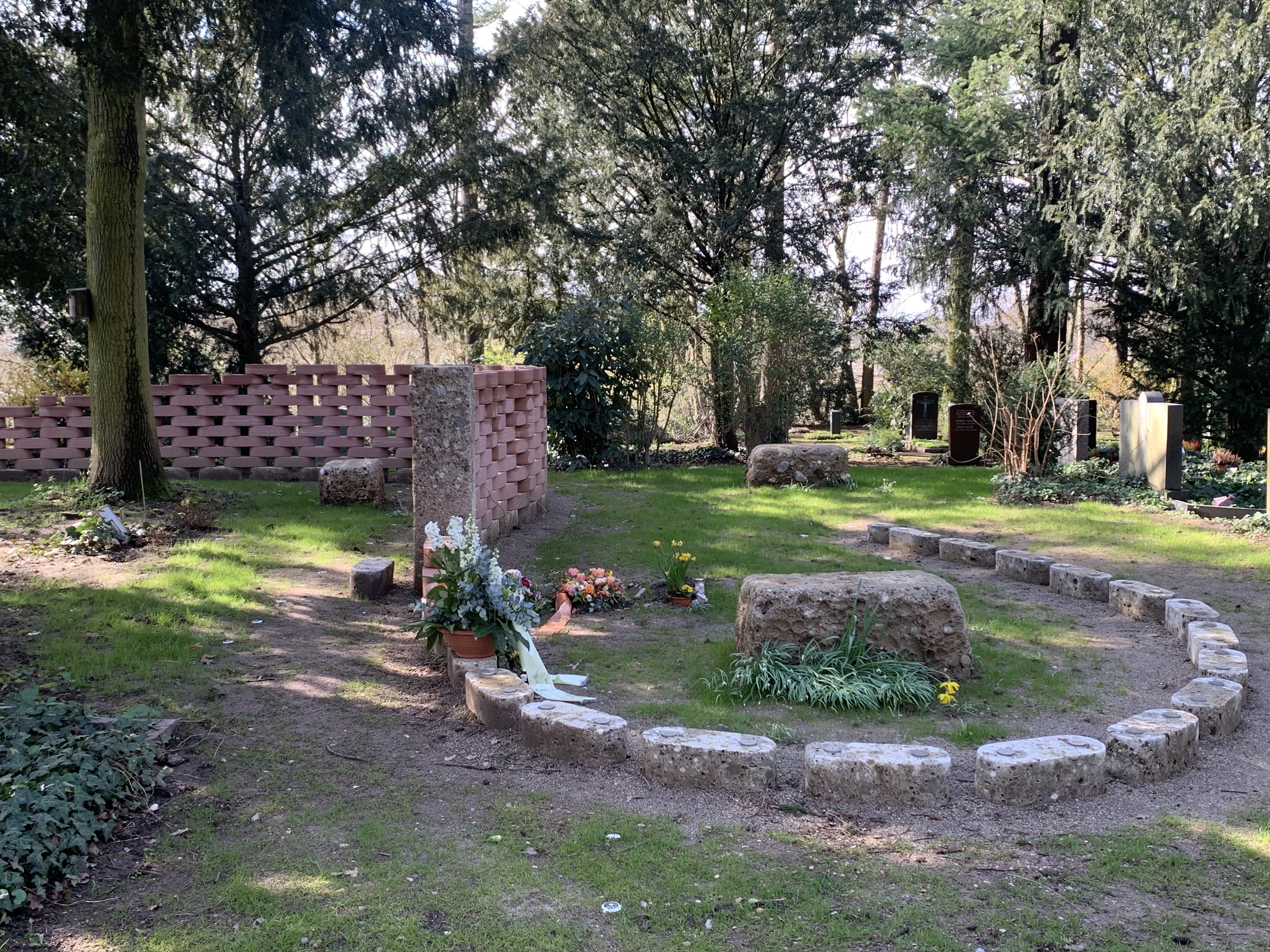 Gemeinschaftsgrab, Foto Eva Stallmann-Gudenau